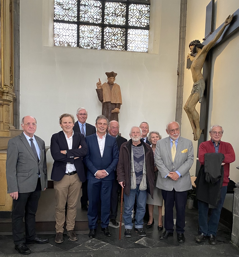 Statue saint Yves Mons c Gisele Marechal 3